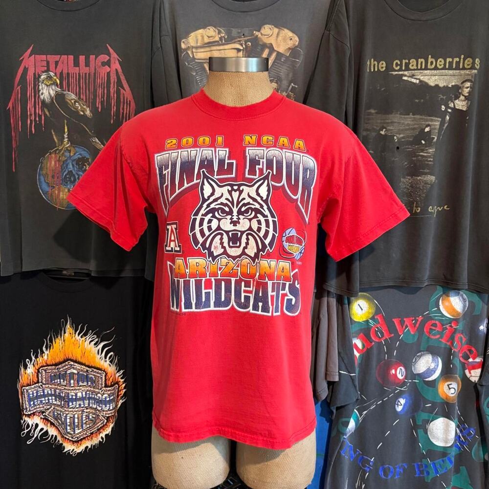 Vintage 2000s arizona wildcats t shirt